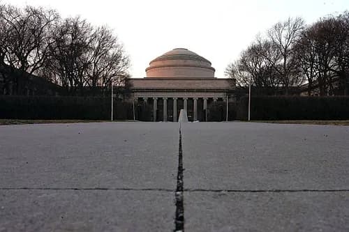 Massachusetts Institute of Technology